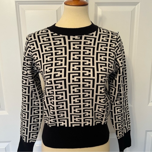 debut Sweaters - Debut Black and White Geometric Sweater